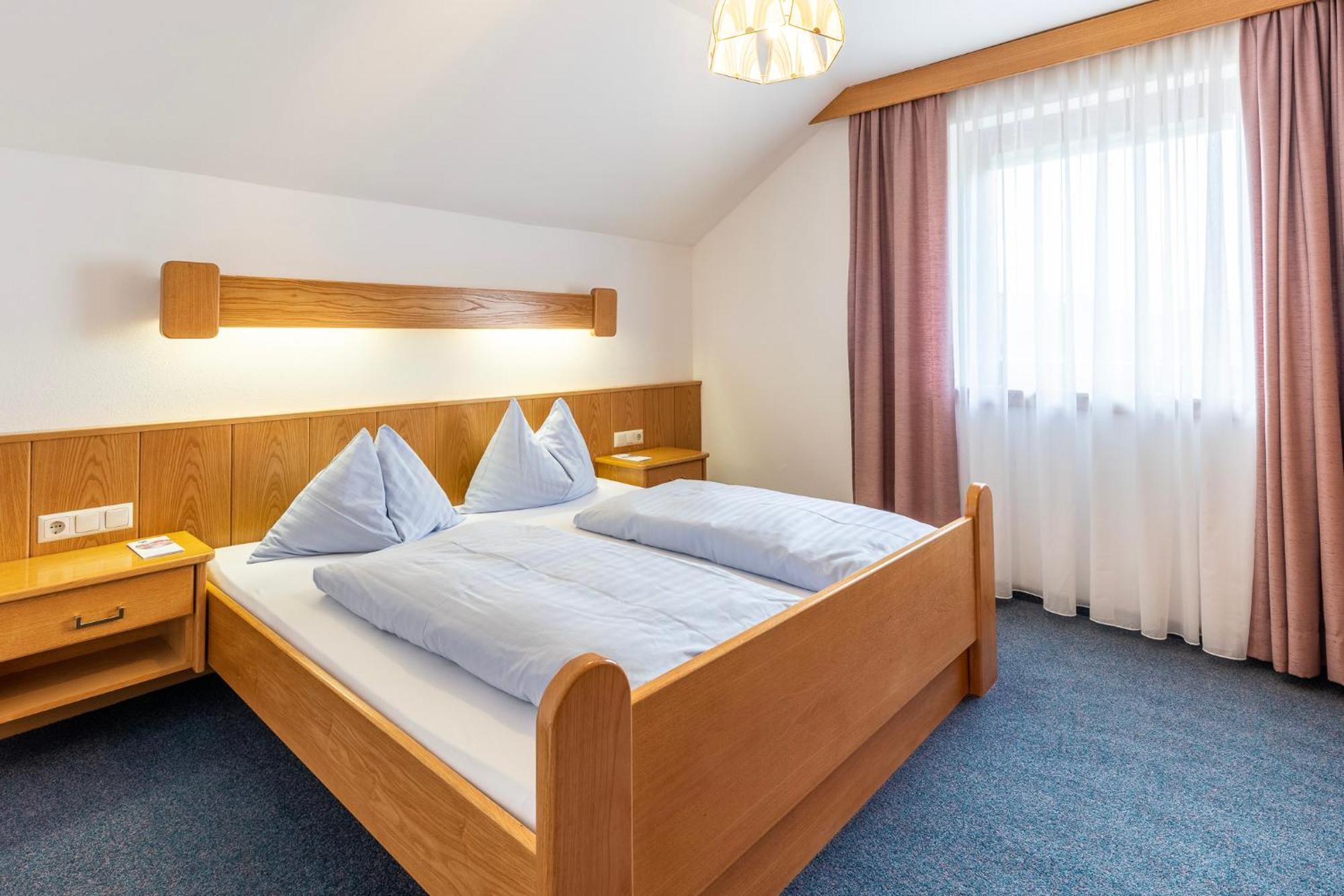 באד קליניקירשהיים Fruehstueckspension-Appartementhaus Wasserer מראה חיצוני תמונה